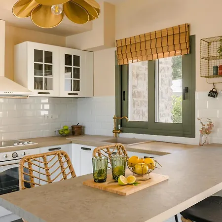 Апартаменты Azolaki *